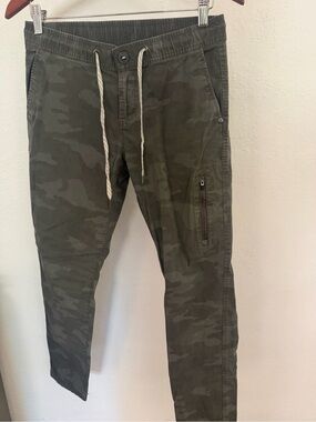 Vuori The Rise The Shine Ripstop Pants Womens Small Camo Drawstring Jogger